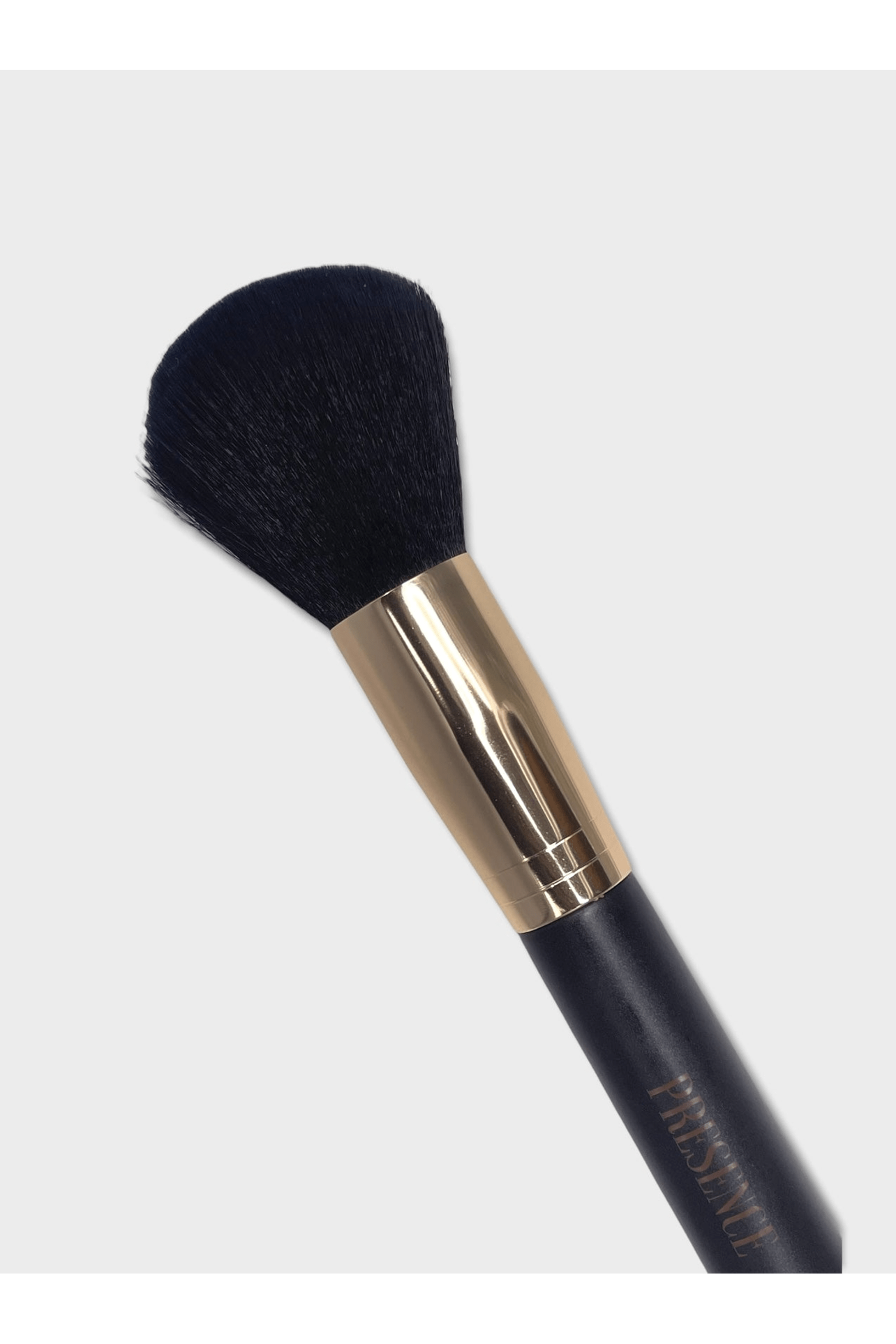 Presence Luxury Powder Brush M