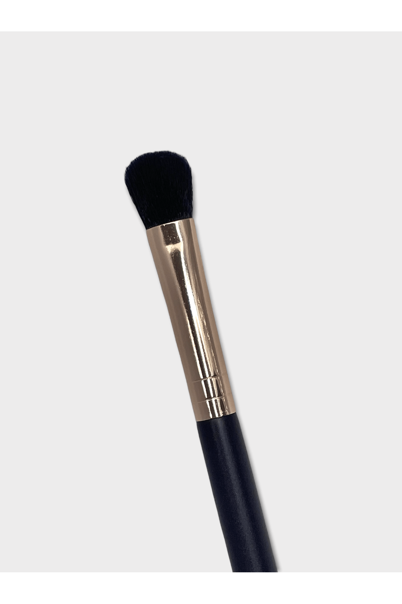 Presence Luxury Shadow Brush